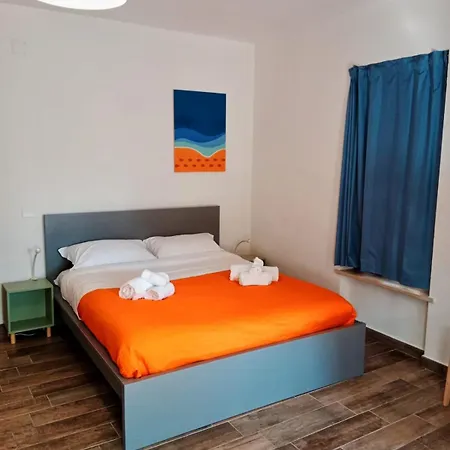 Brezza Marina Bed & Breakfast *